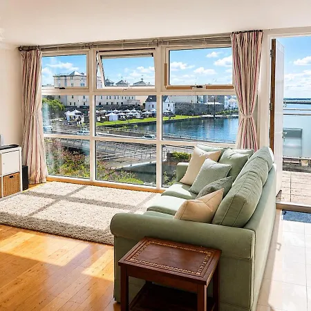 2 Bed In Centre Incredible View! Apartment